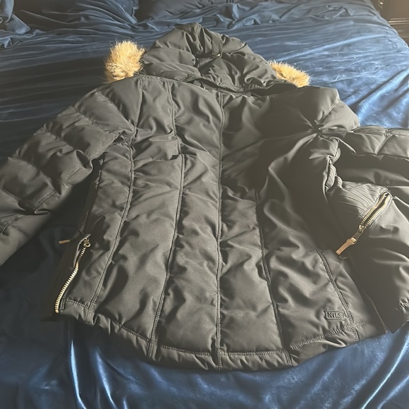 Snow jacket - Picture 5 of 7